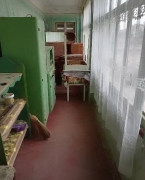 Se vinde sau se schimba cu locuinta in Arad, casa cu teren de 1440 mp.